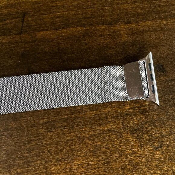 Share Apple Stainless Steel Milanese Loop Band for Apple Watch 44mm/Model MTU62A - Picture 4 of 5